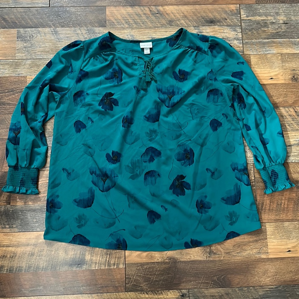 Ava & Viv green floral blouse Sz 1X